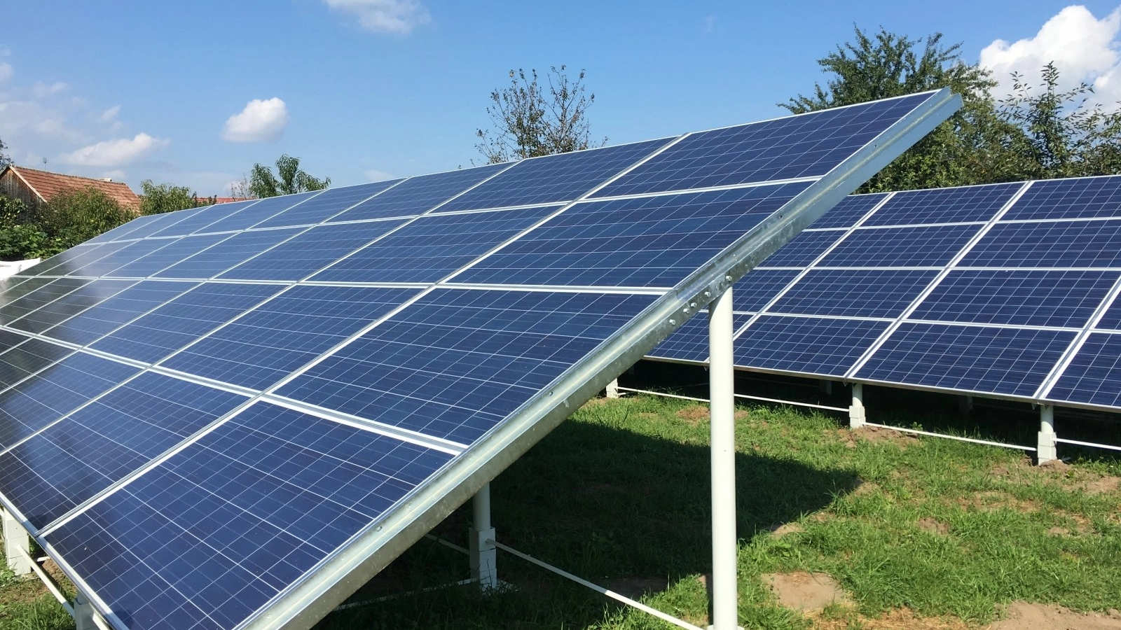 afir lanseaza finantari pentru proiecte de energie regenerabila panouri solare si capacitati de stocare pentru entitatile publice