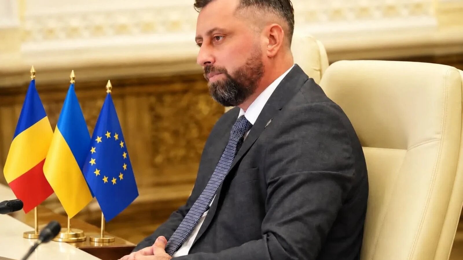 alexandrin moiseev ii solicita premierului luca niculescu sa ceara lamuriri ministrului alexandru ghigiu despre proiectul care restrange redobandirea cetateniei romane