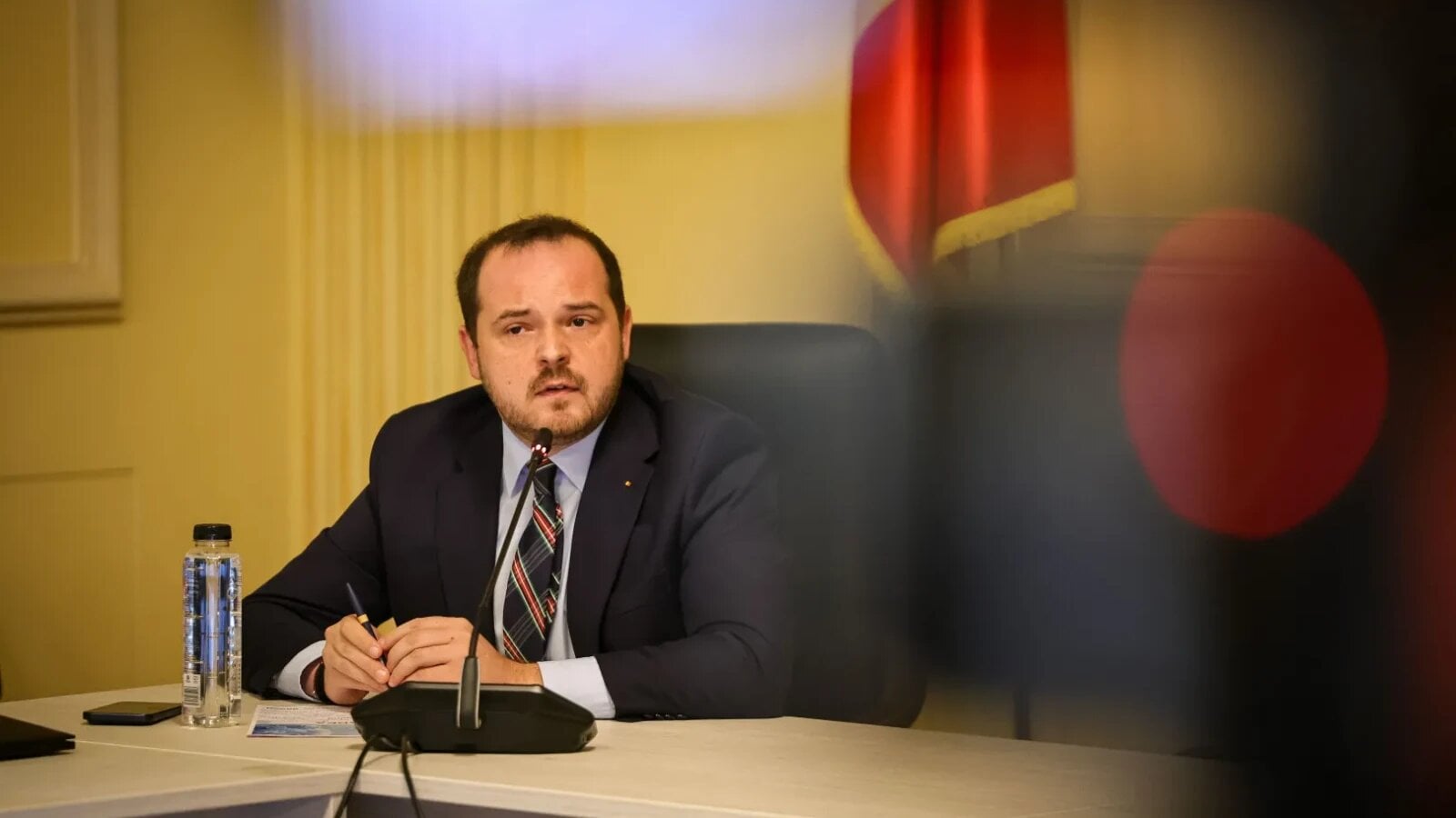 alexandru rogobete sistemul sanitar necesita de urgenta 8 miliarde de lei aici nu este de joaca