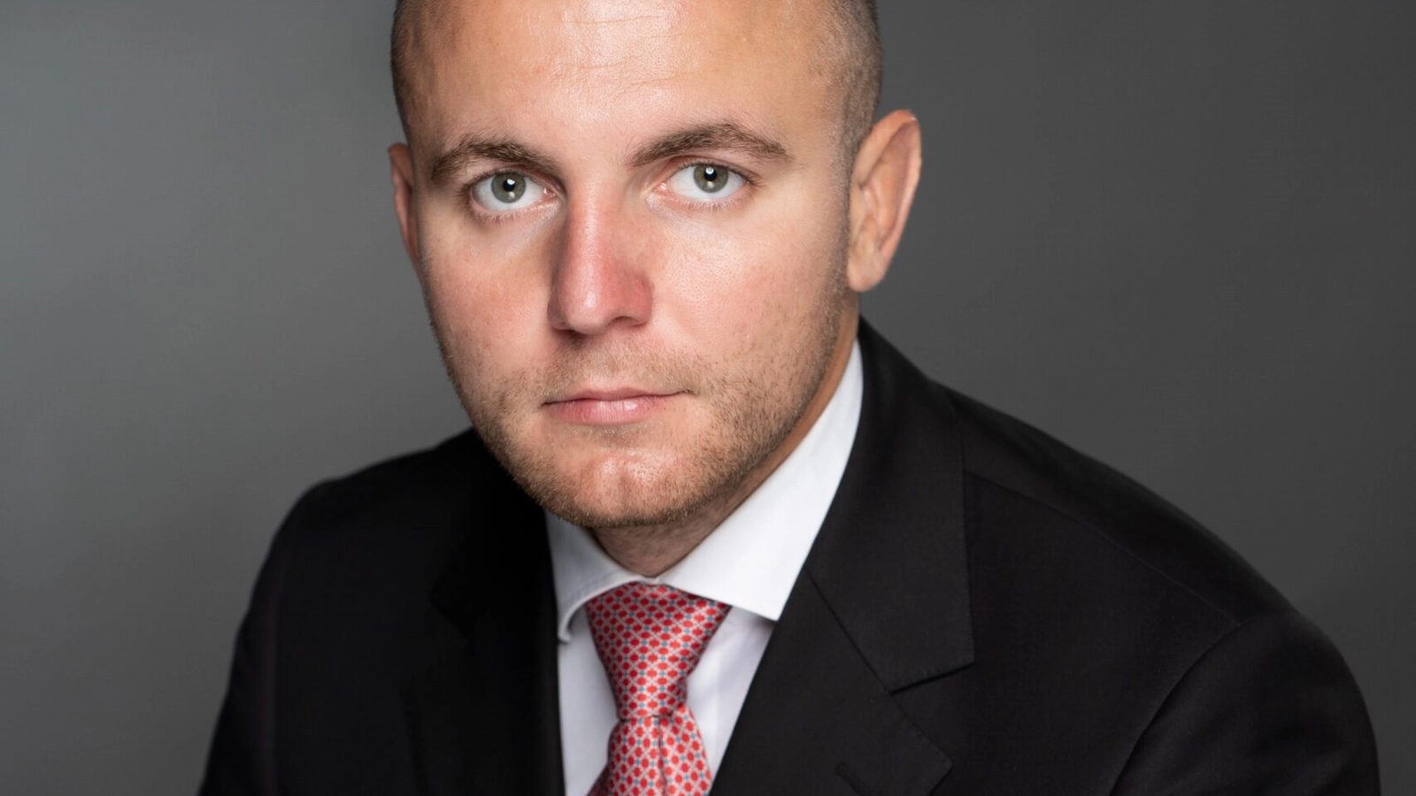 andrei gusa guvernul fara psd nu mai are aproape deloc sustinere populara nesimtirea lui bolojan de a nu demisiona arunca romania pe tobogan