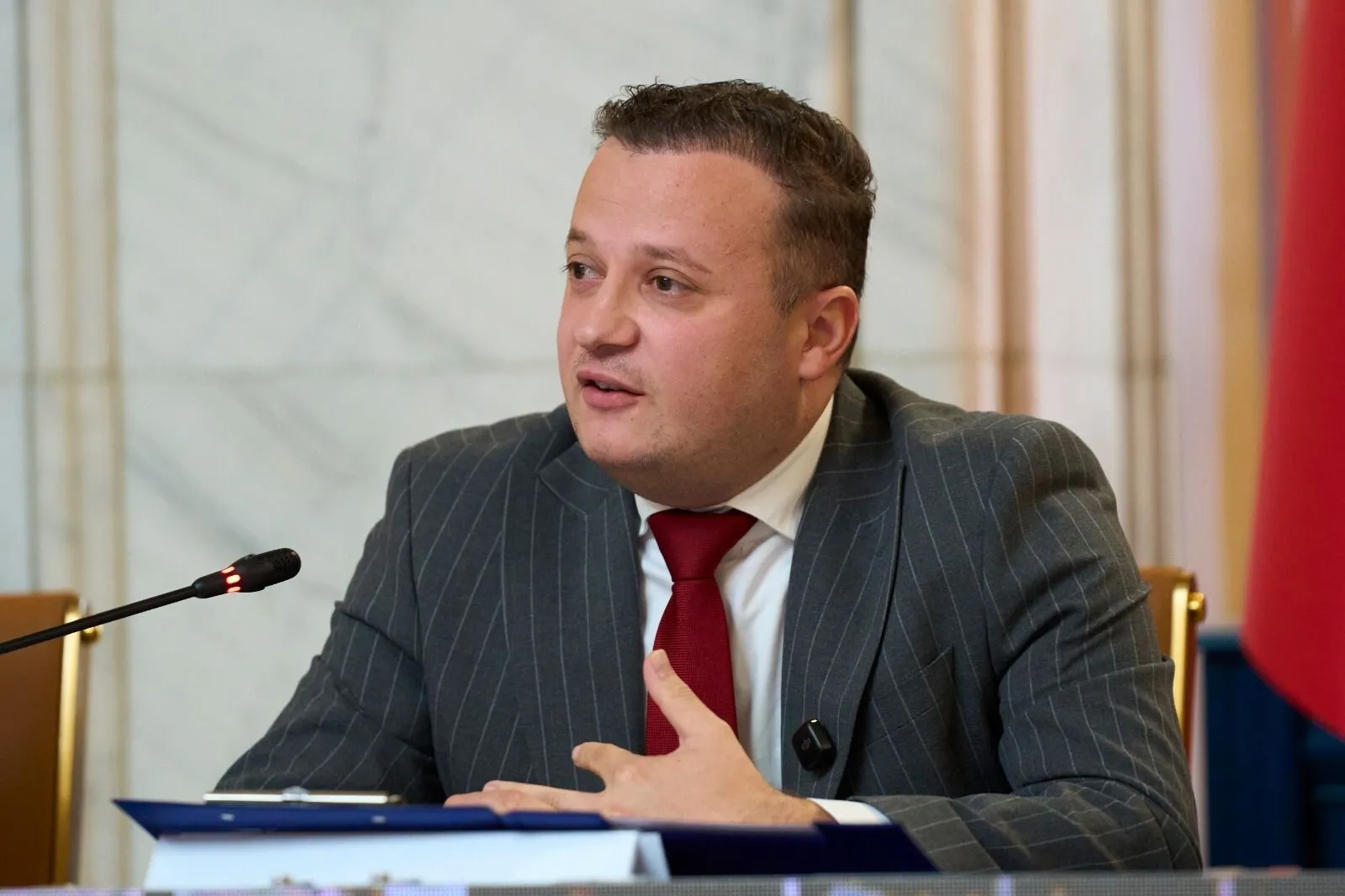 andrei ohaci guvernul bolojan blocheaza finantarea pentru investitii esentiale in municipii