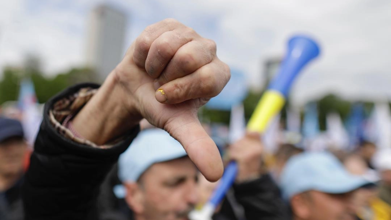 bns cere dialog politic la nivel inalt pentru un guvern stabil sau anticipate