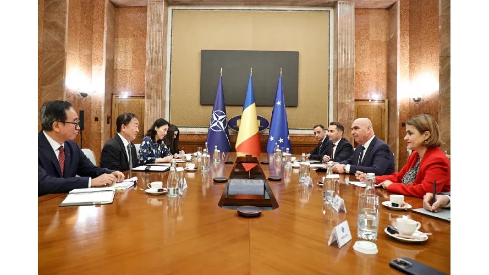 bolojan a discutat la cernavoda cu oficialii sud coreeni despre retehnologizarea unitatii 1 cele doua reactoare furnizeaza 20 din energia electrica a romaniei