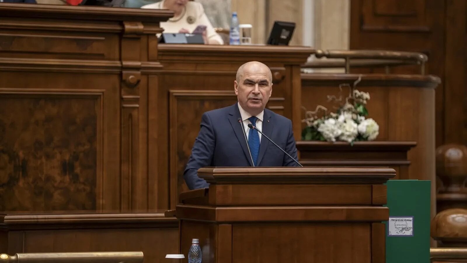 bolojan anunta opozitie ferma fata de cabinetul niculescu desi pnl l a votat colaborare declarata cu usr dar pozitii diferite la investire