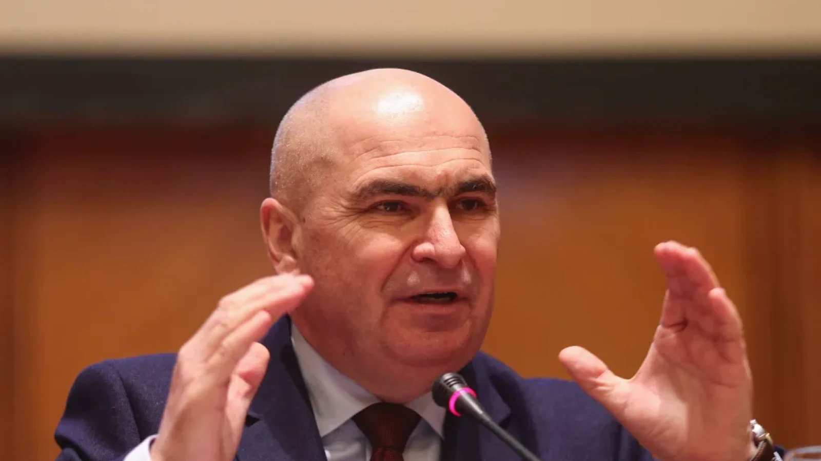 bolojan fisurile din coalitie sunt o tehnica electorala pentru a evita raspunderea