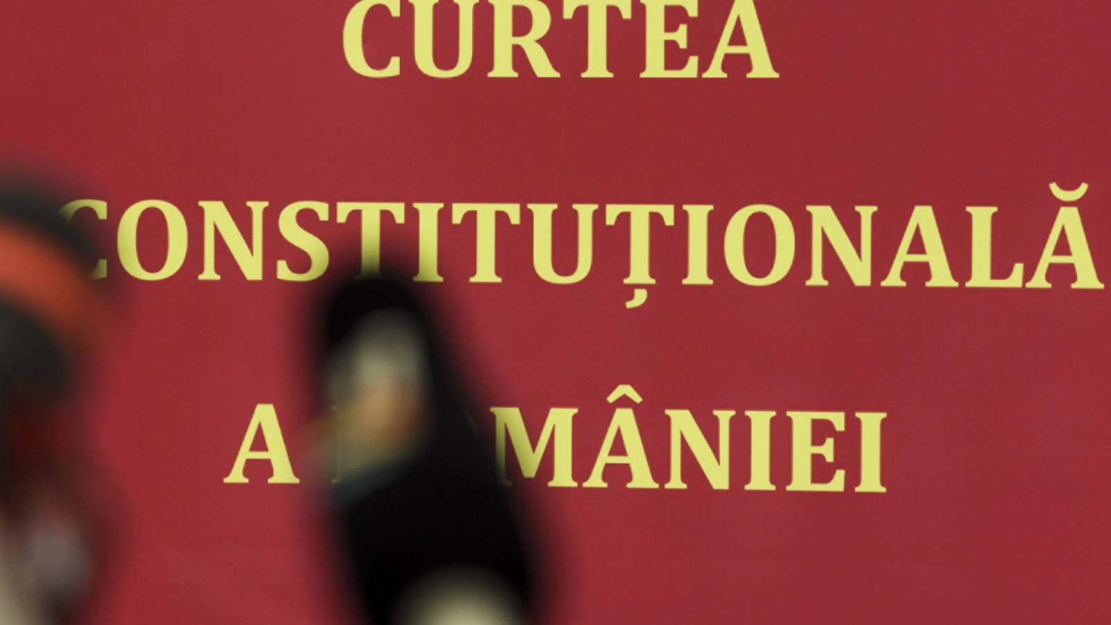 ccr a decis sa amane pentru 30 septembrie doua cauze cu impact bugetar major pentru executiv salariile magistratilor si ordonanta safe