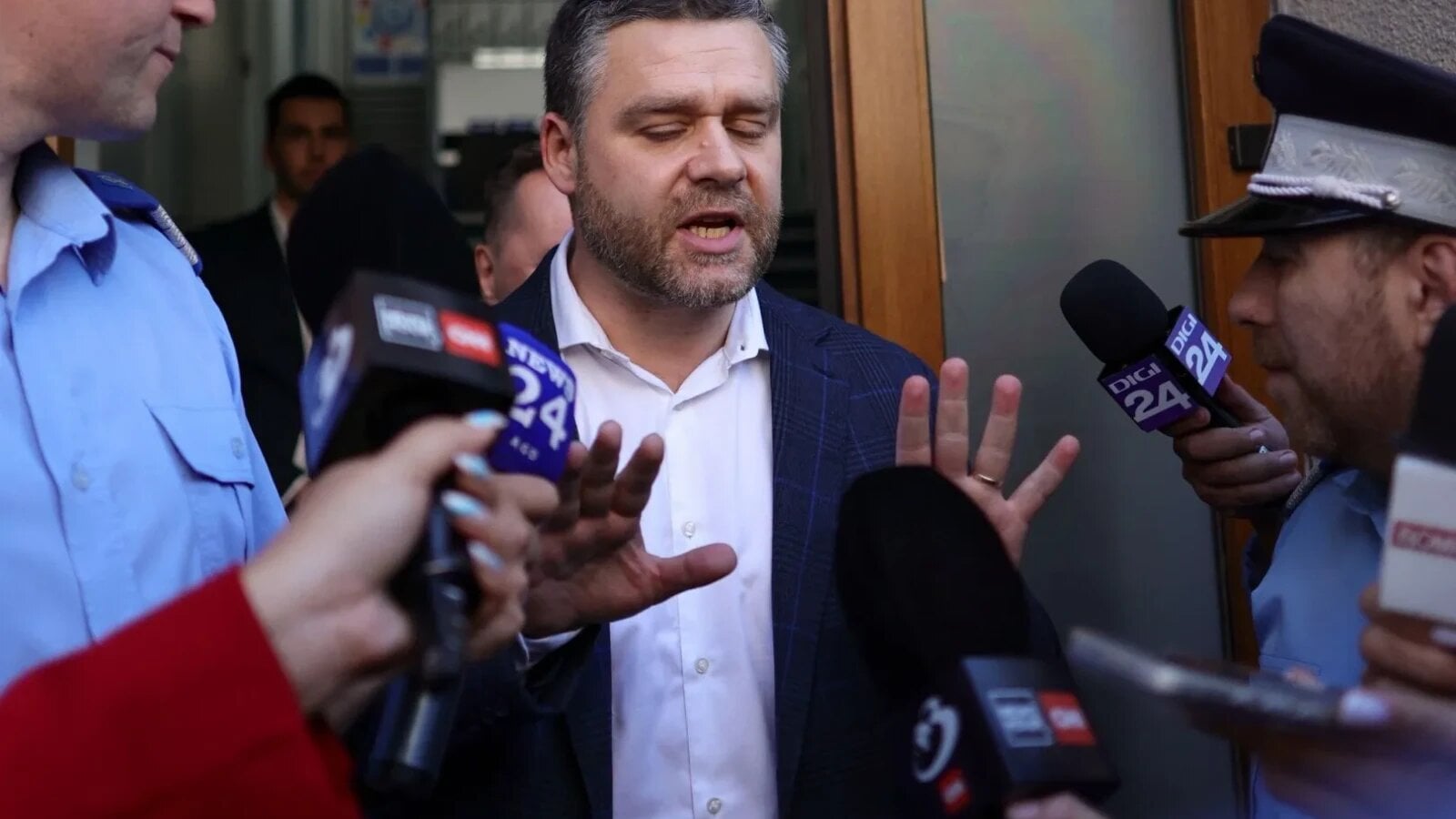 ciprian ciucu il sustine pe ilie bolojan in urma audierii la dna iasi nu are un comportament corupt nu il veti vedea folosind avioane private