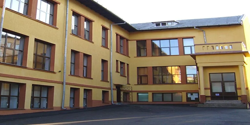 contract semnat pentru finalizarea renovarii energetice la colegiul economic maria teiuleanu din pitesti