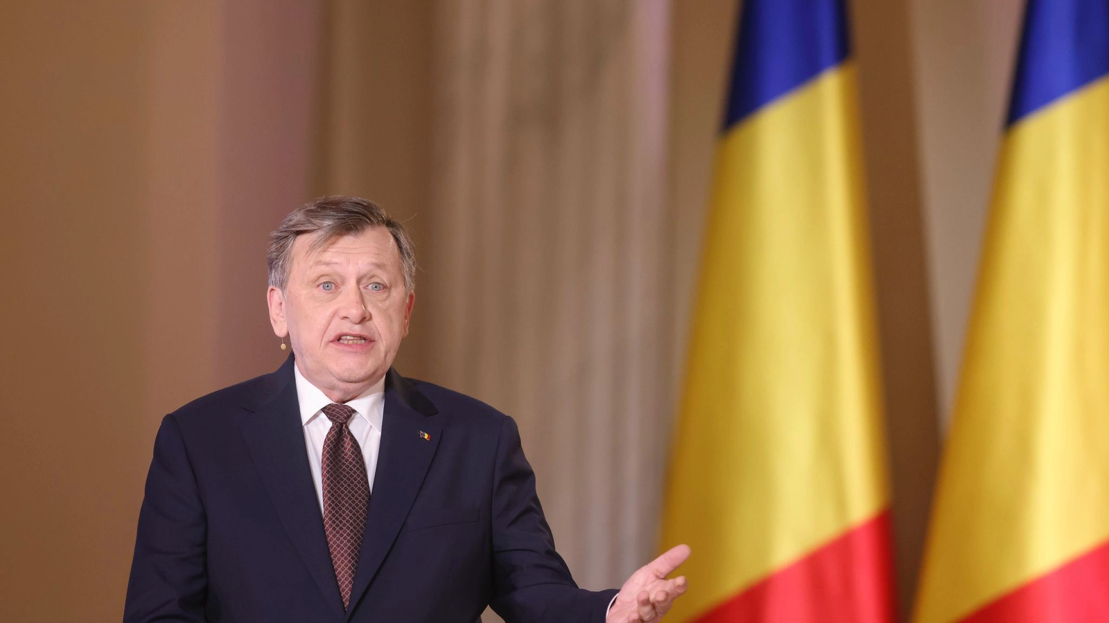 crin antonescu pnl nu are nicio sansa in forma actuala sa mearga la hashtag tefelistii postbasistii rezist ce sunt ei acolo