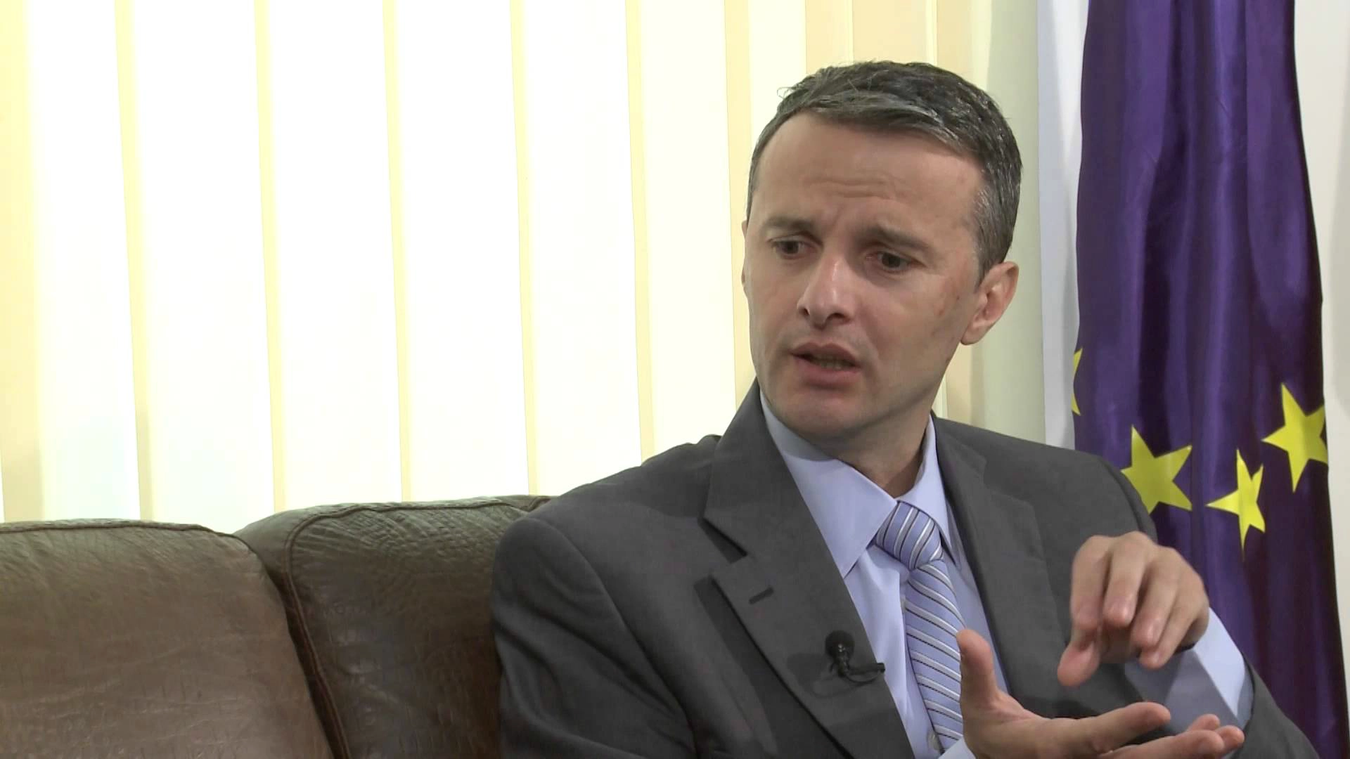 cristian socol avertizeaza ca romania se confrunta cu o recesiune profunda criticand masurile de austeritate