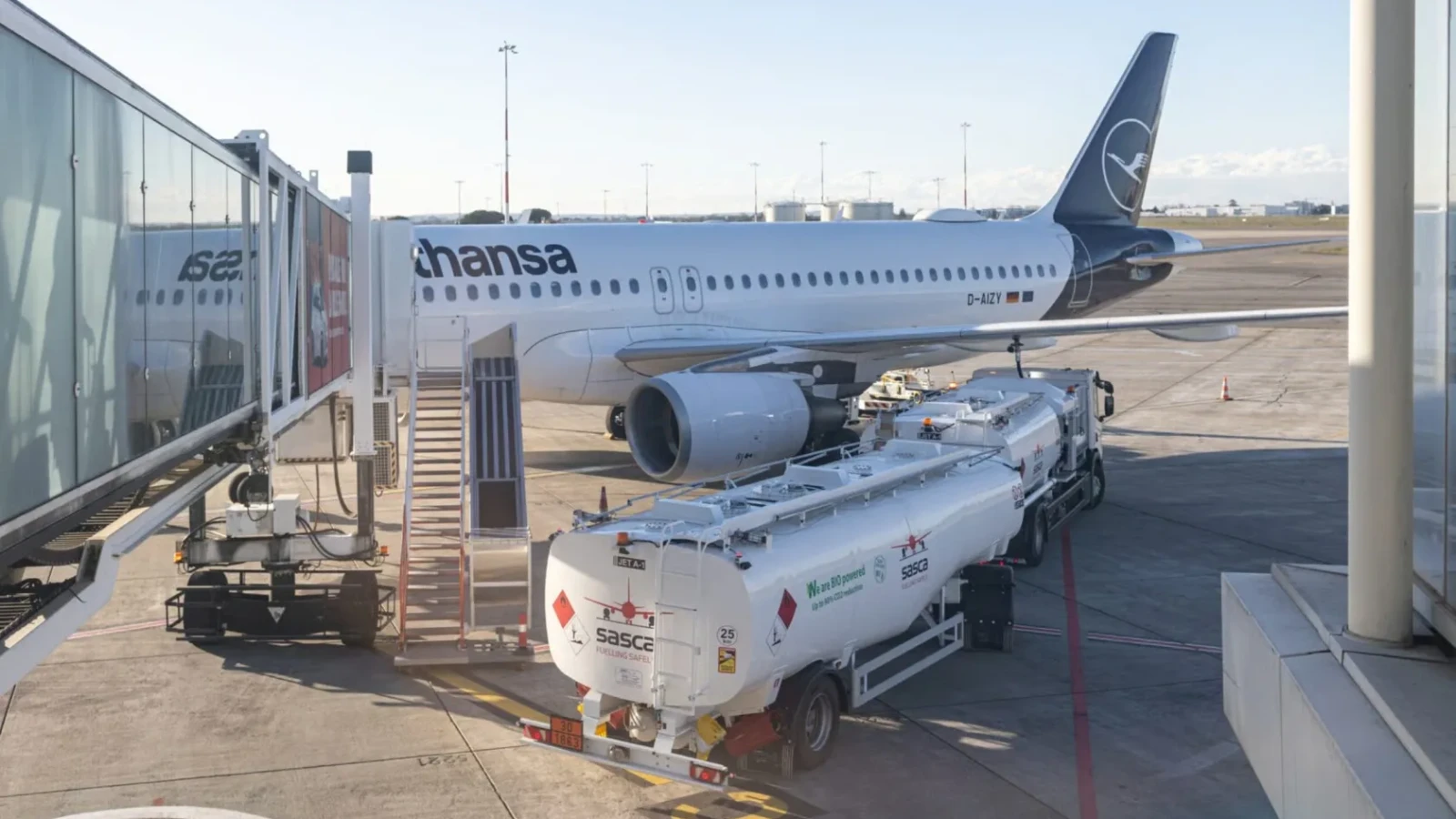 criza de kerosen din ue o sansa strategica pentru romania de a deveni furnizor regional