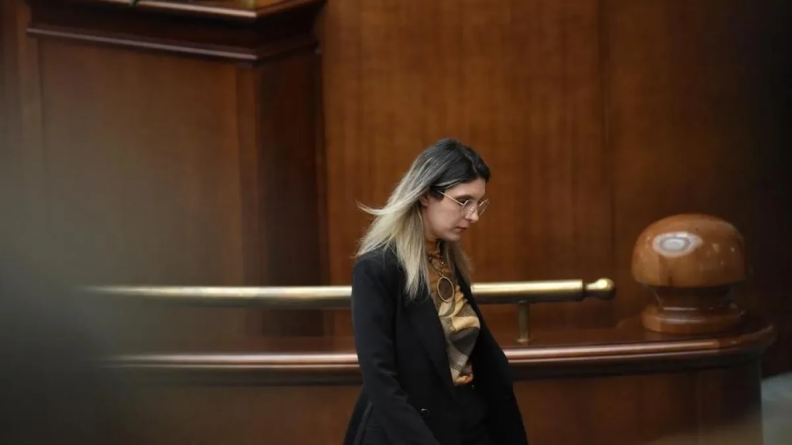 diana buzoianu isi incheie mandatul la mediu cu avertisment privind presiuni asupra reformelor cati credeti ca deja n au inceput sa sune telefoanele