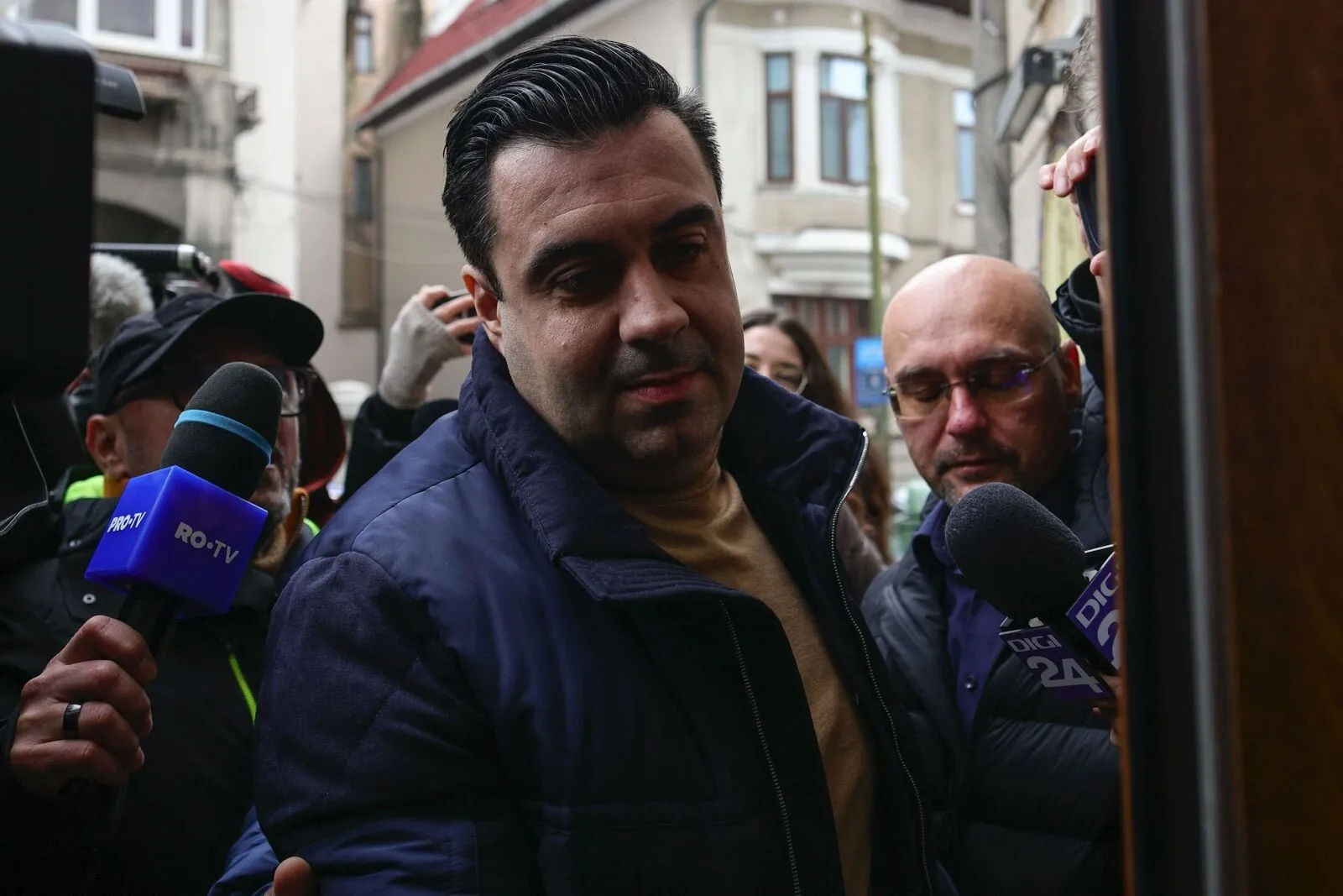 dna prezinta detaliile schemei de mita din dosarul razvan cuc promisiuni intalniri si un contract de 23 de milioane