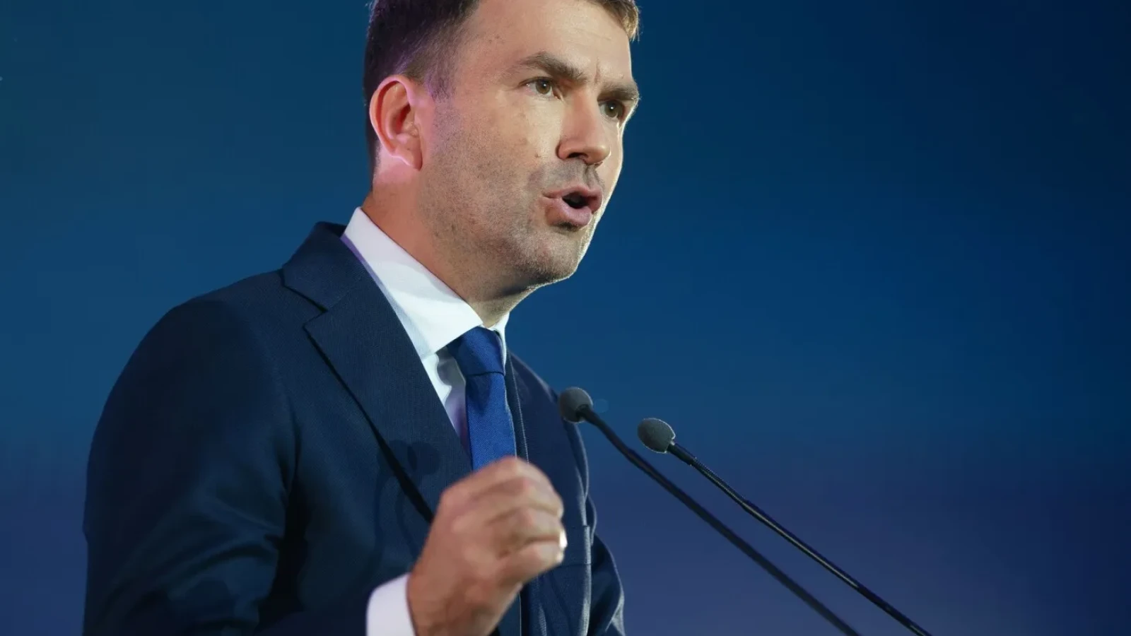 drula lanseaza atac dur in parlament orice constructie politica reincalzita e sortita esecului