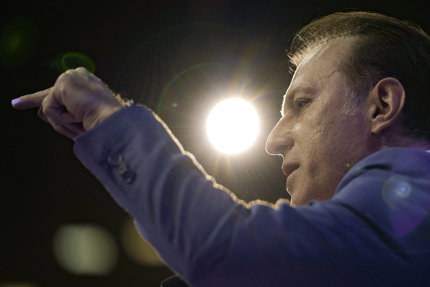 fost premier romania a intrat in recesiune e timpul pentru masuri liberale si un stat mai mic