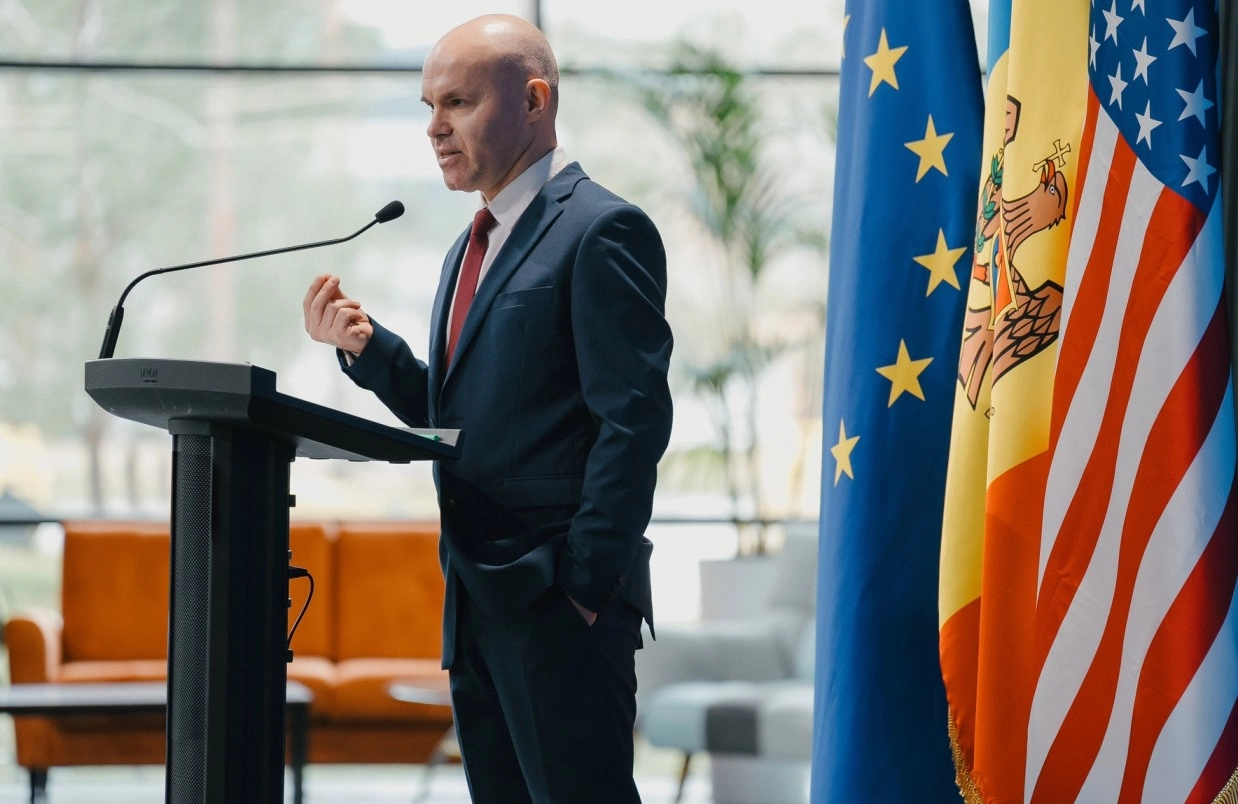 funeriu avertizeaza ca reducerea fondurilor pentru cercetare risca sa coste romania pana la un miliard de euro