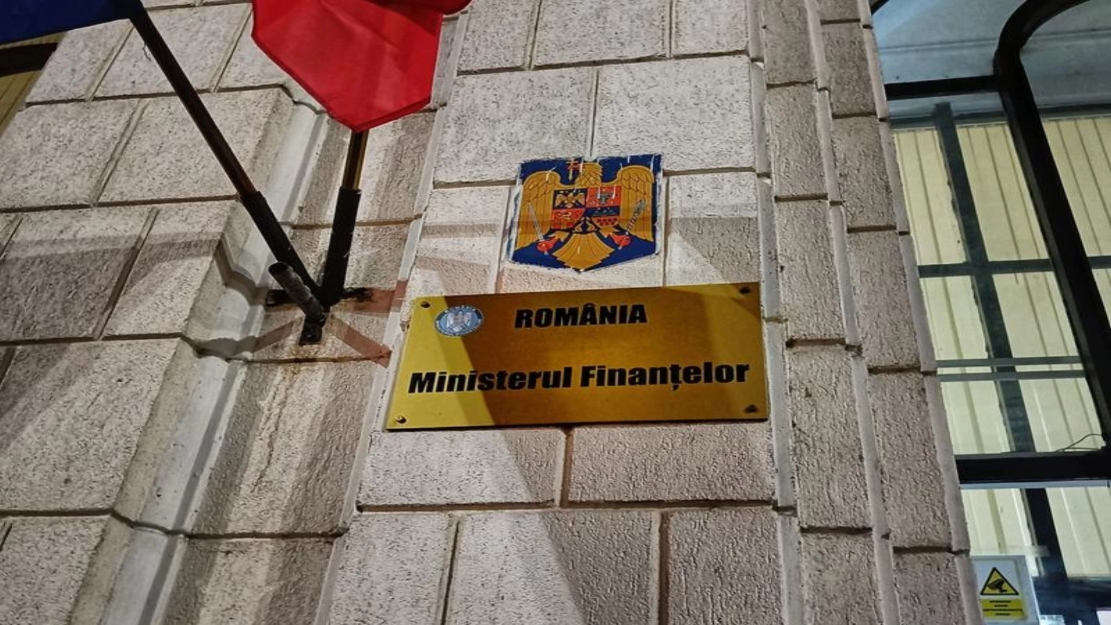ministerul finantelor a atras inca 89 4 milioane de lei de la banci la un randament de 7 10