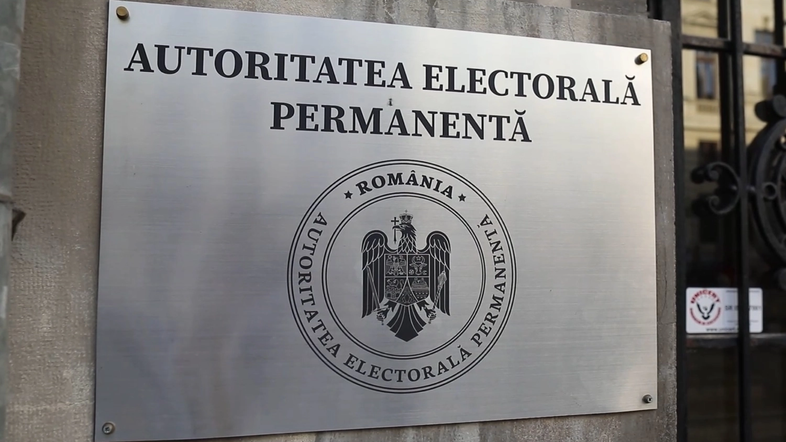 modificare legislativa sustinuta de csm partidele s ar putea inregistra la aep dizolvarea ramane in competenta ccr si a curtii de apel