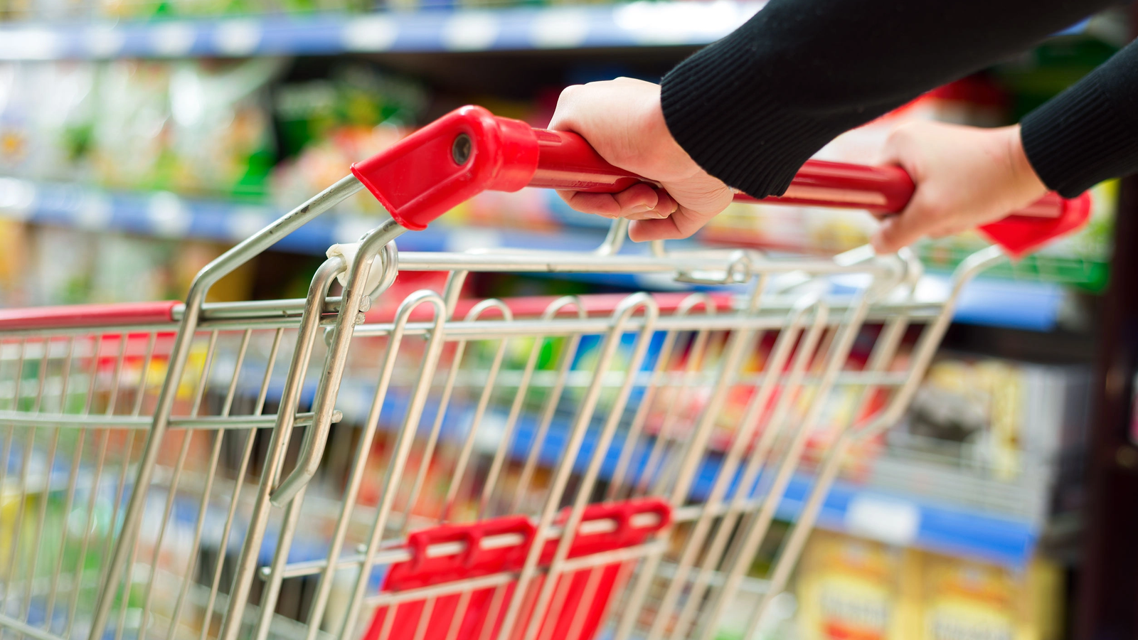 momeala din spatele cupoanelor de reducere cum te fac magazinele sa cheltuiesti mai mult