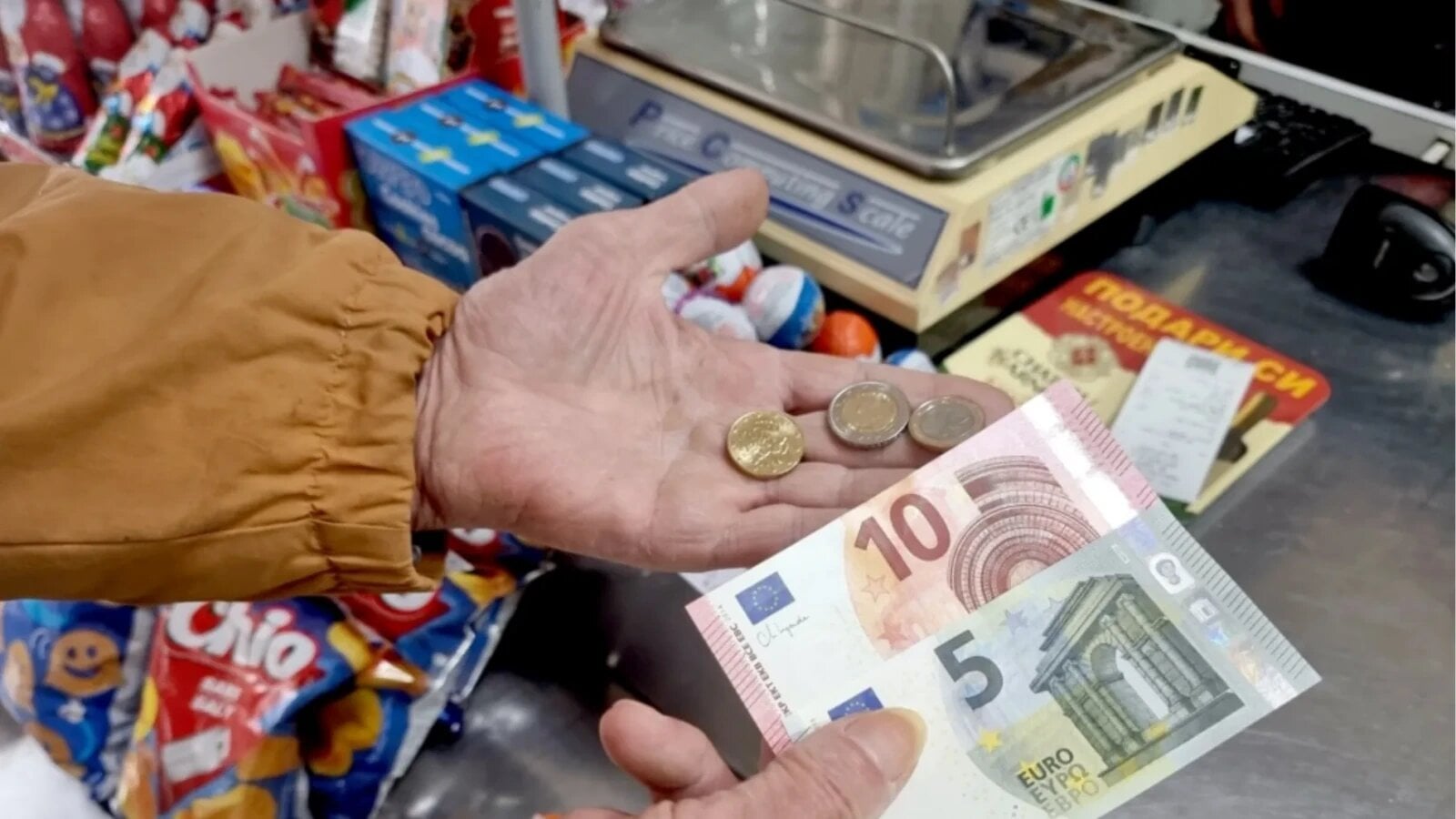nu va mai fi niciodata la fel de accesibil realitatea dura din bulgaria dupa adoptarea monedei euro