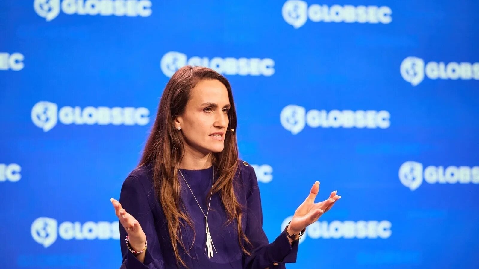 oana toiu avertizeaza fara educatie solida romania ramane expusa dezinformarii rusesti