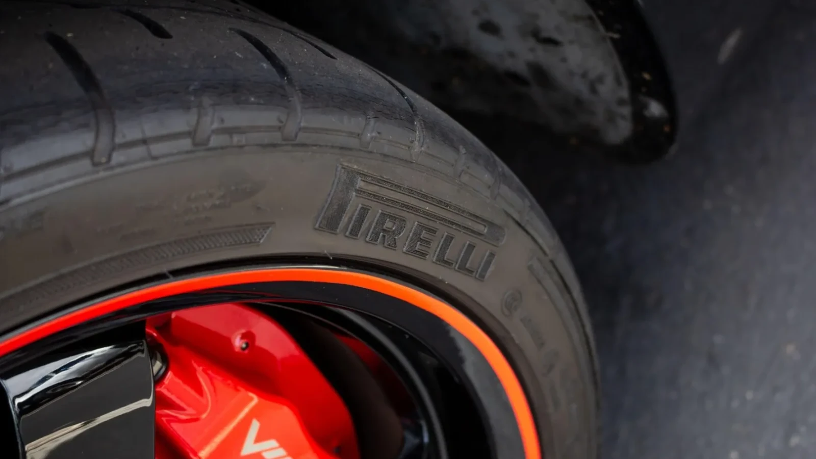 pirelli mareste preturile pentru a atenua efectele crizei din orientul mijlociu