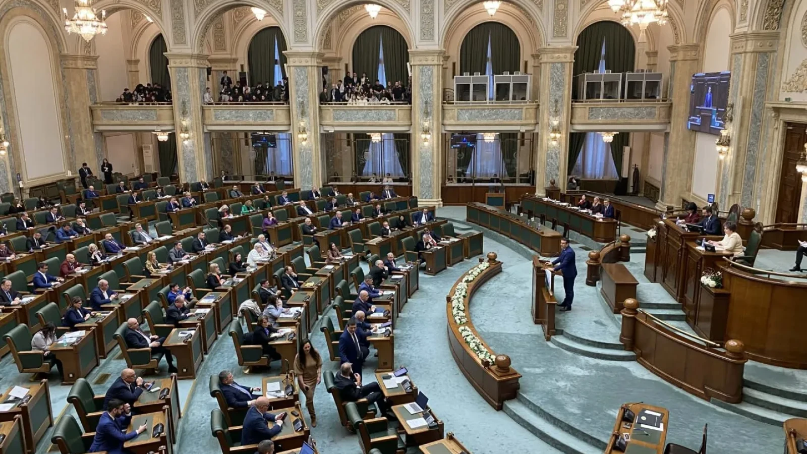 prelungire cu doi ani pentru contractele de finantare pndl adoptata de senat