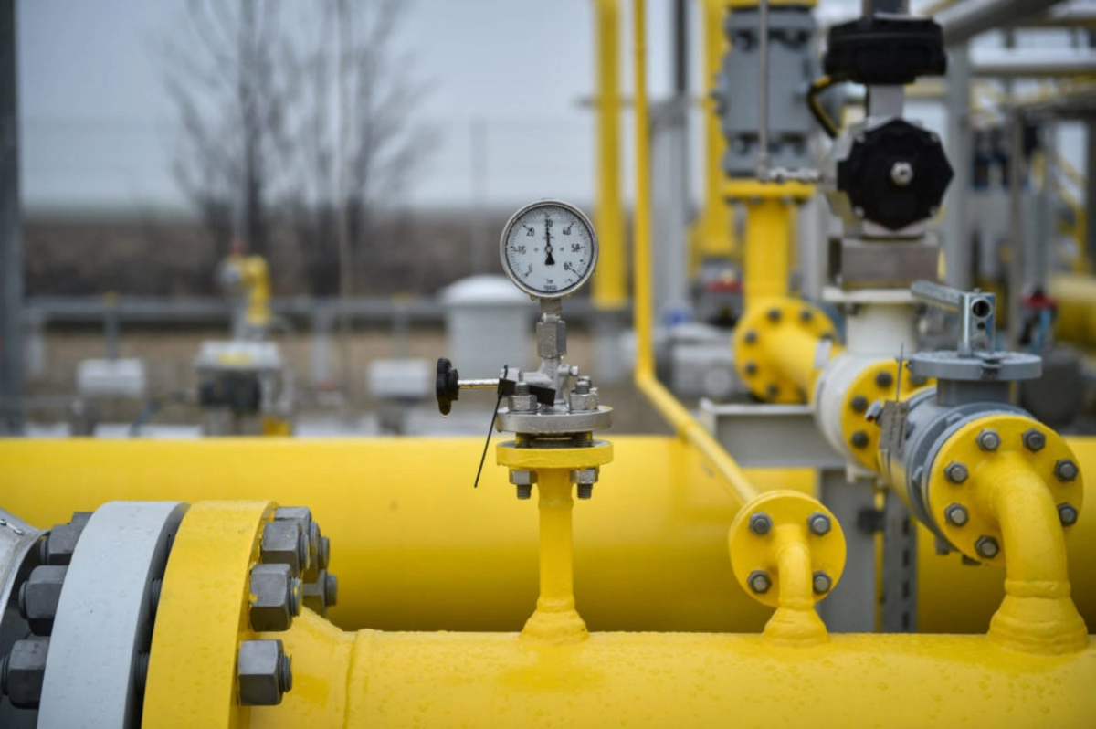 pretul petrolului depaseste 110 dolari declansand alarma pentru gaze si bursele de energie piata greaca un caz fericit