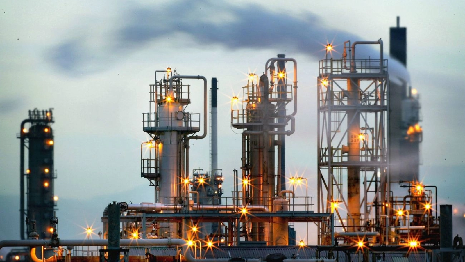 productia interna de petrol in scadere accentuata in timp ce preturile carburantilor cresc alarmant