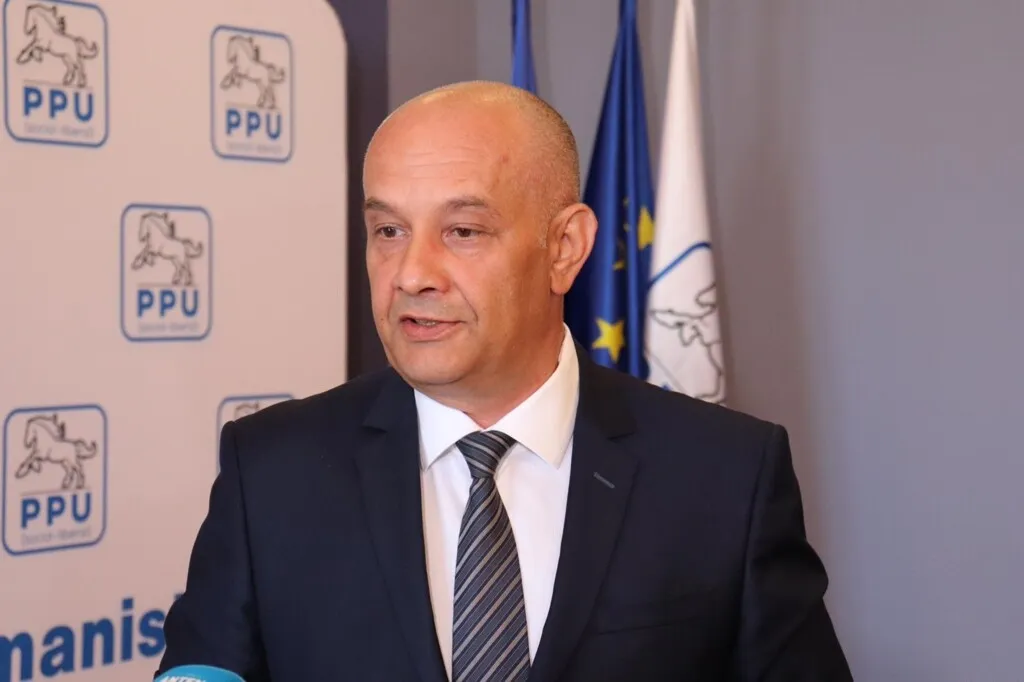proiect de lege pentru interzicerea retelelor sociale sub 16 ani propus de deputatul pusl stefan alexandru baisanu