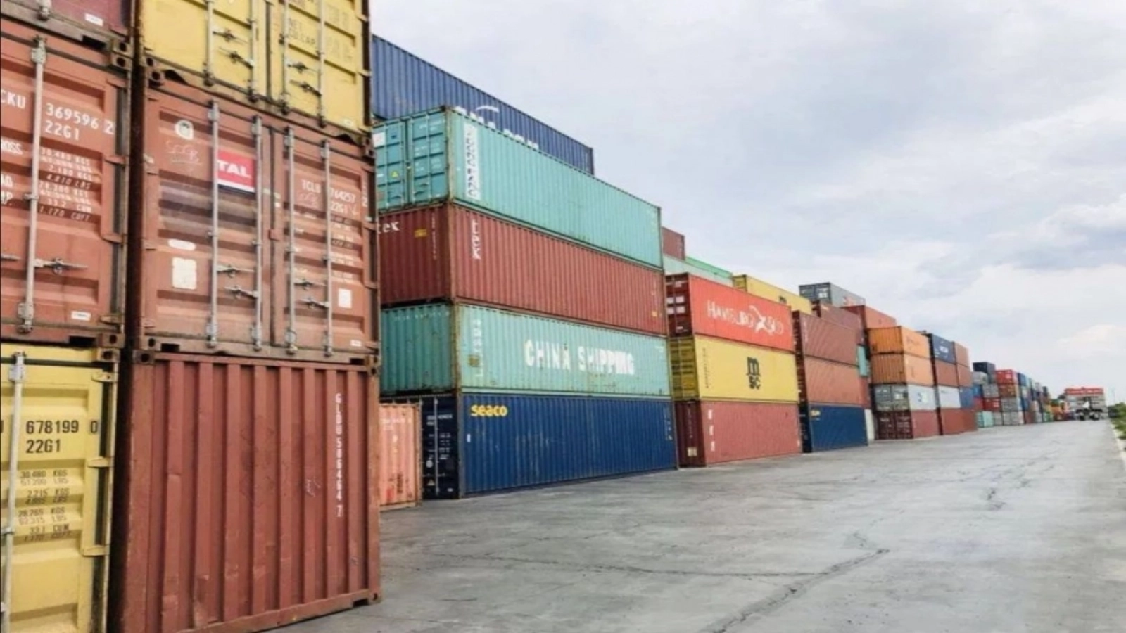 romania importa cu peste 22 de miliarde de euro mai mult decat exporta deficitul comercial se adanceste
