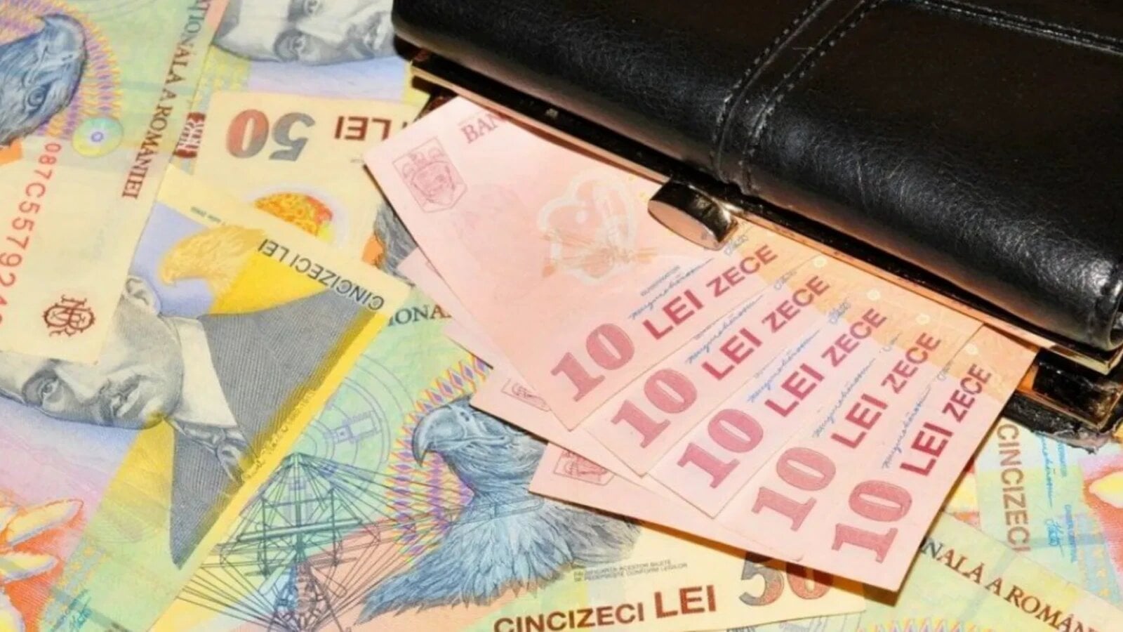 salariile au urcat dar traiul romanilor s a inrautatit analistii explica de ce castigurile nu tin pasul cu scumpirile
