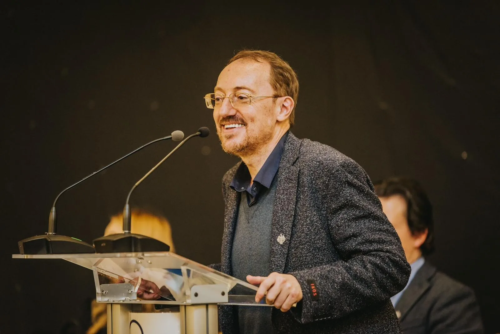 senatorul clement sava avertizeaza statele unite ameninta cu actiuni legale impotriva functionarilor europeni