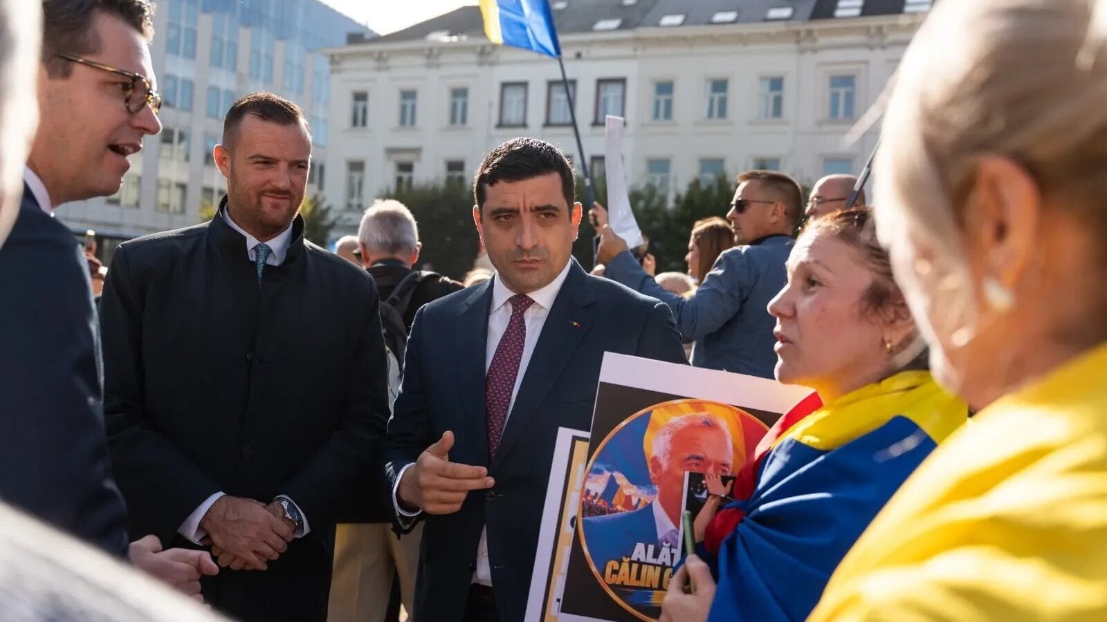 simion lanseaza acuzatii dure de la bruxelles psd si bolojan ar pregati o noua etapa de represiune protest pro georgescu in fata parlamentului european