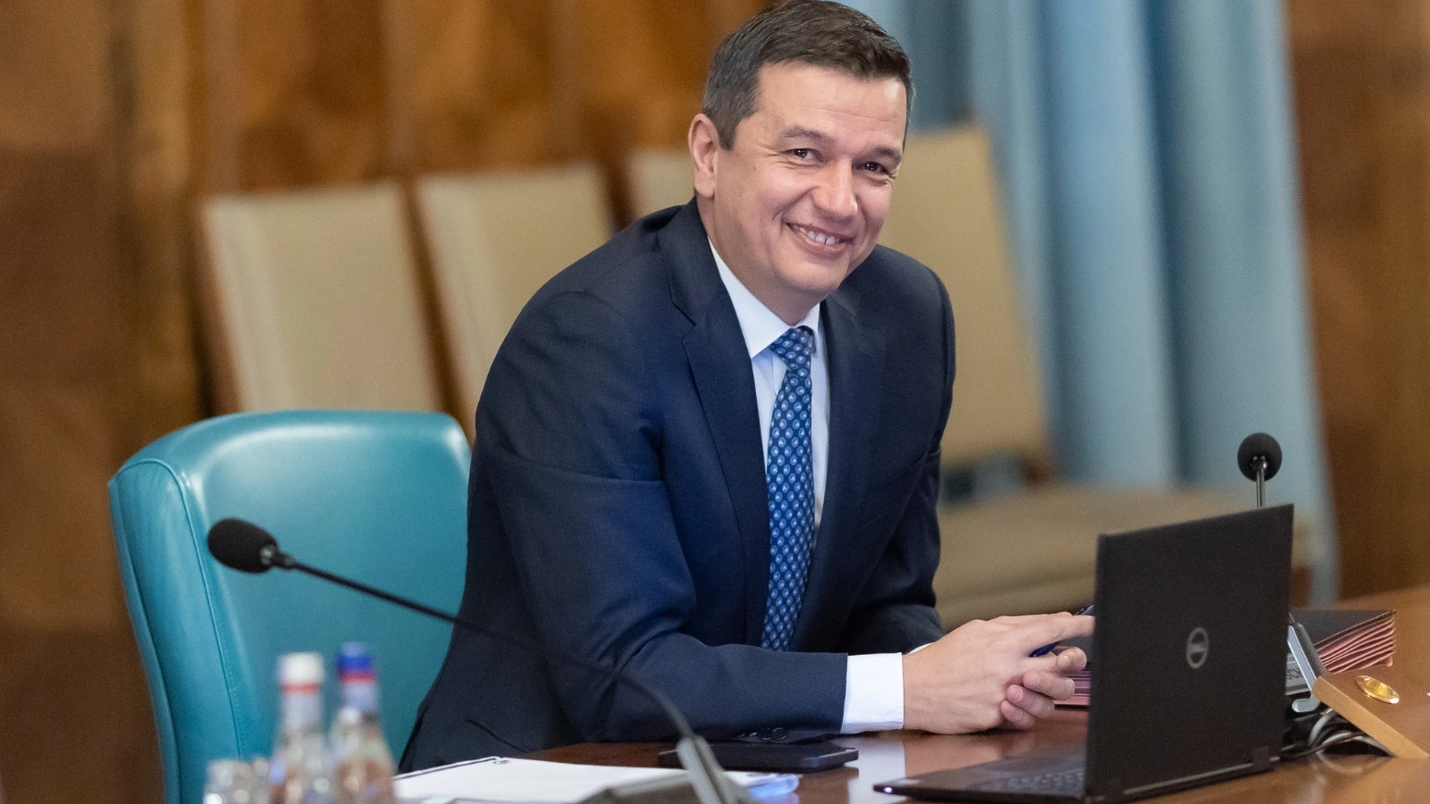 sorin grindeanu cere masuri urgente pentru scaderea pretului carburantilor