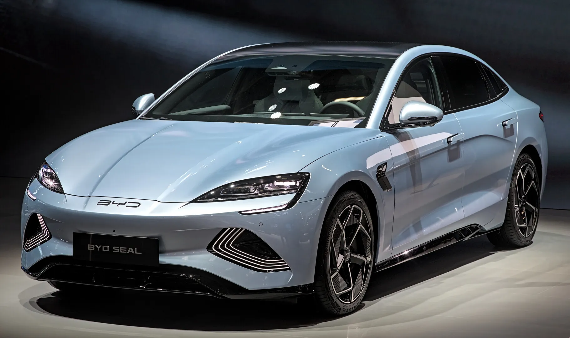 vanzarile byd inregistreaza al cincilea declin lunar consecutiv sub presiunea concurentei si a conditiilor economice