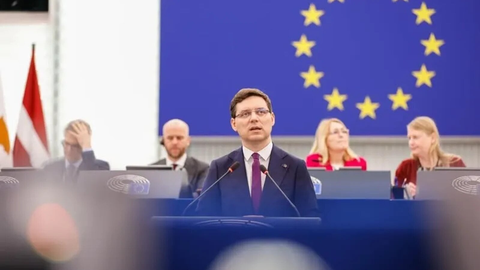 victor negrescu ii cere lui siegfried muresan sa recunoasca ca atitudinea agresiva fata de psd a fost o greseala